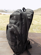 Load image into Gallery viewer, Survival - Hydration Pack - Wilderness Survival Systems : Picture