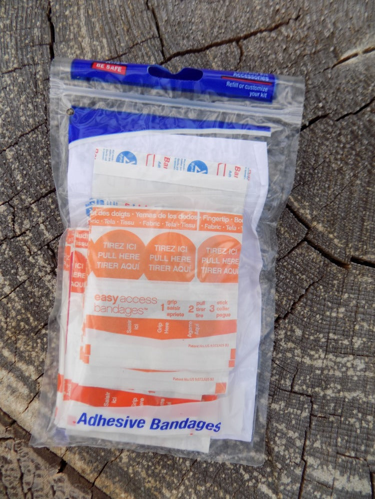 Survival - Adhesive Bandage Pack Closed - Wilderness Survival Systems : Picture 