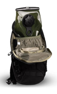 Lightweight Hydration Pack - Dagger Pack with the main compartment open - Eberlestock : Picture 