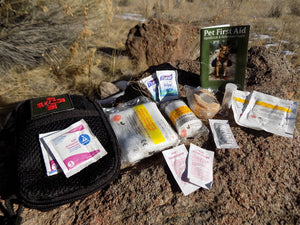 SURVIVAL - Heeler Dog Medical Kit Open - Wilderness Survival Systems : Picture 